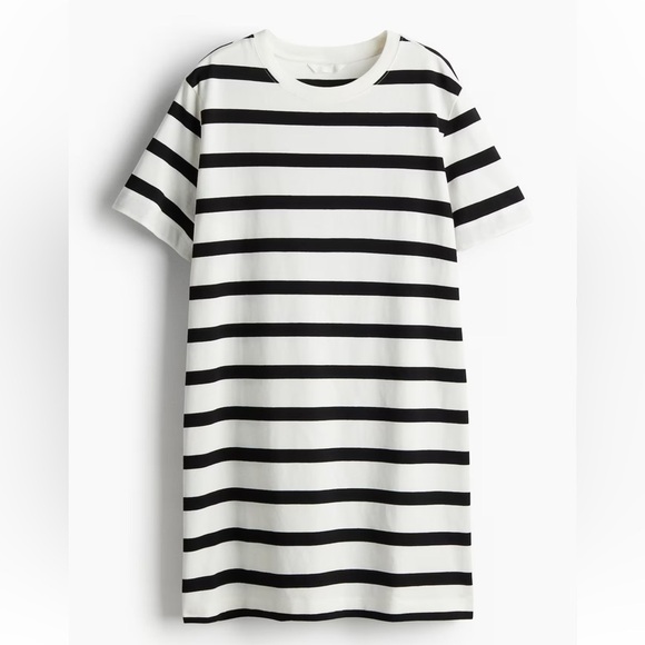 H&M Dresses & Skirts - H&M Cotton T-shirt dress